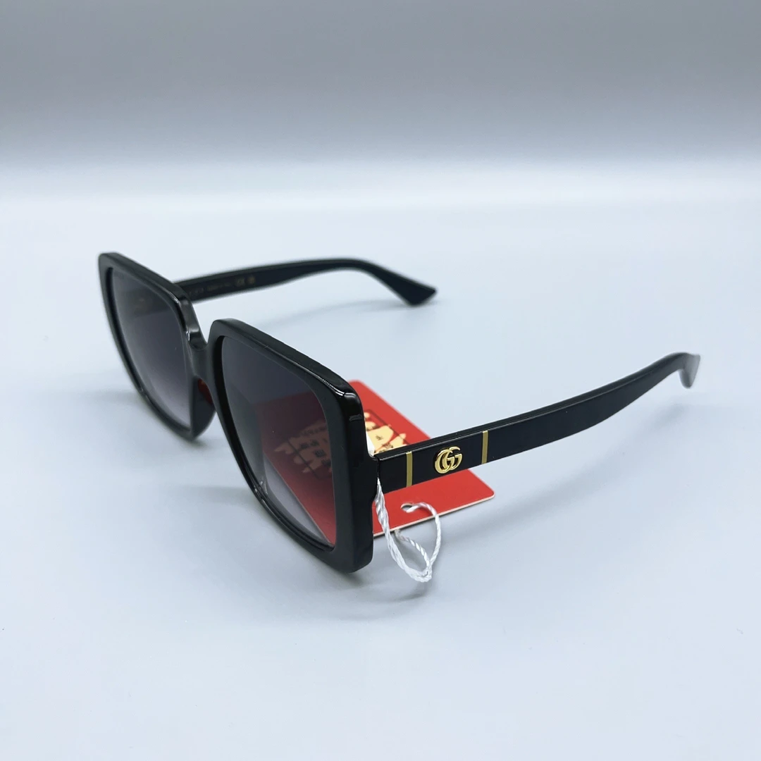 95新 GUCCI/古驰  黑边双G墨镜  1668 8118