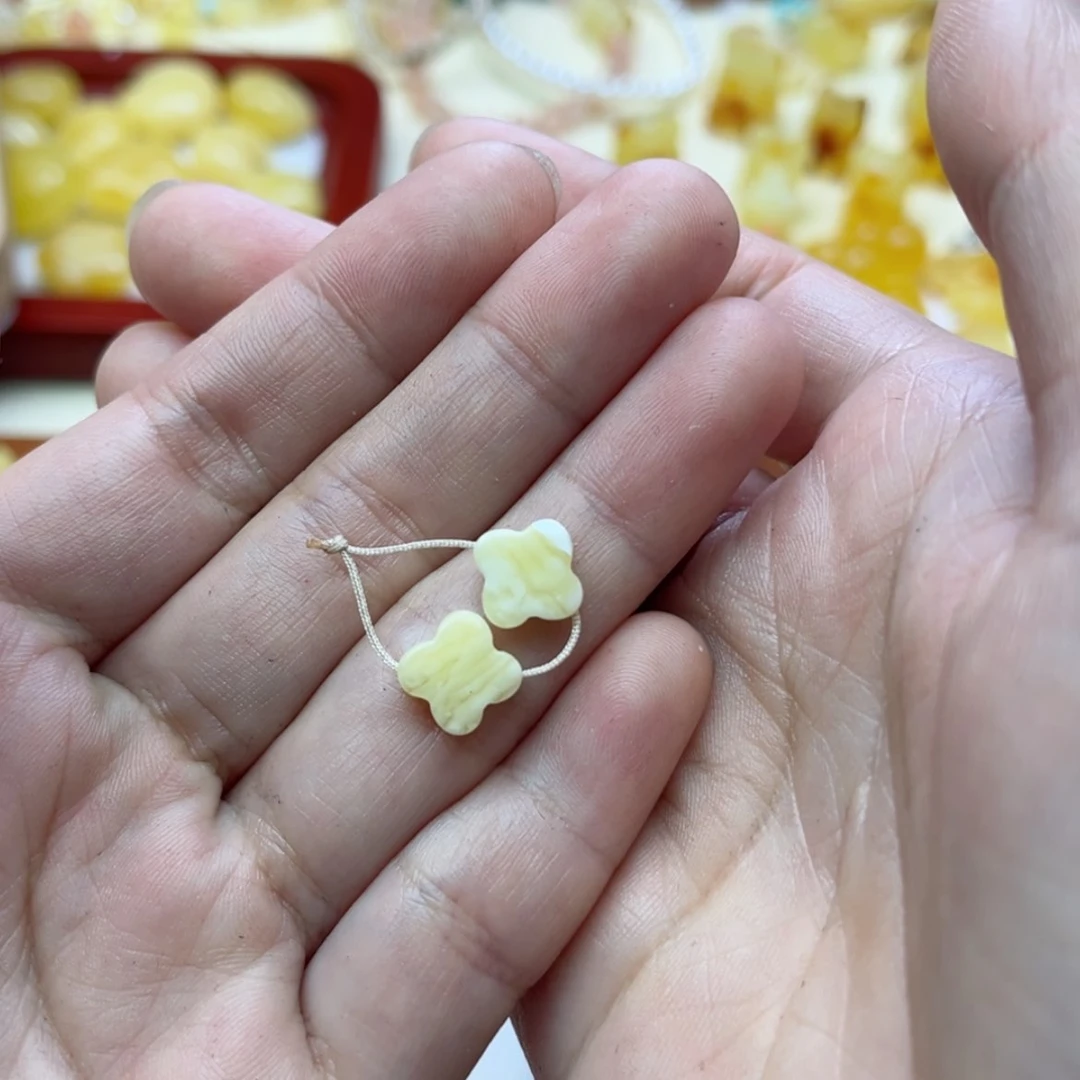 【闪购商品】蜜蜡裸石未镶嵌艾**景配饰