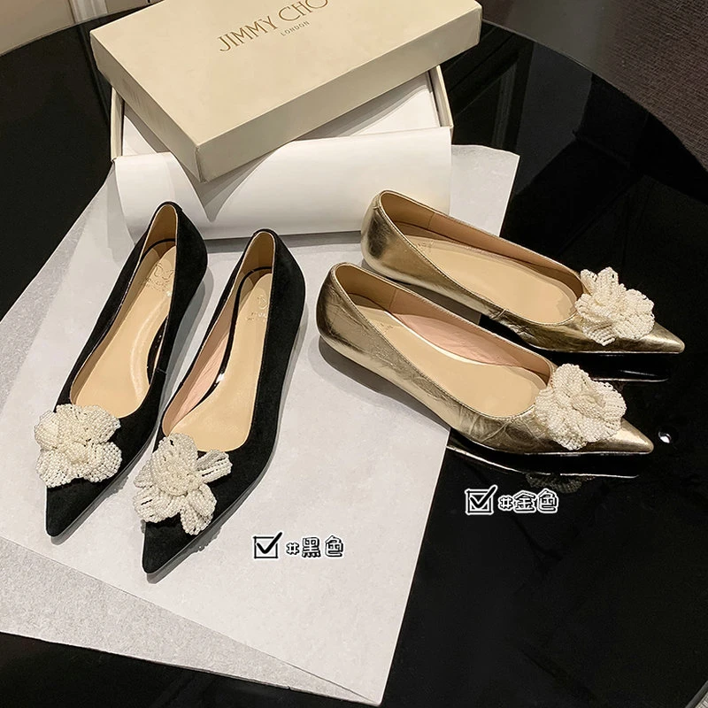 仙女风花朵珍珠低跟单鞋女2025春新款尖头金色职业浅口坡跟高跟鞋