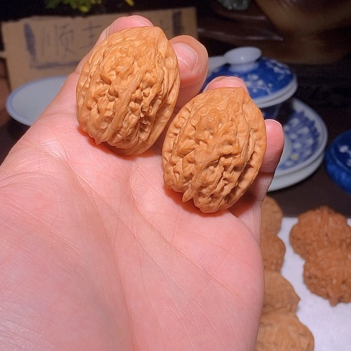 文玩核桃手把件宽城蜡鸡