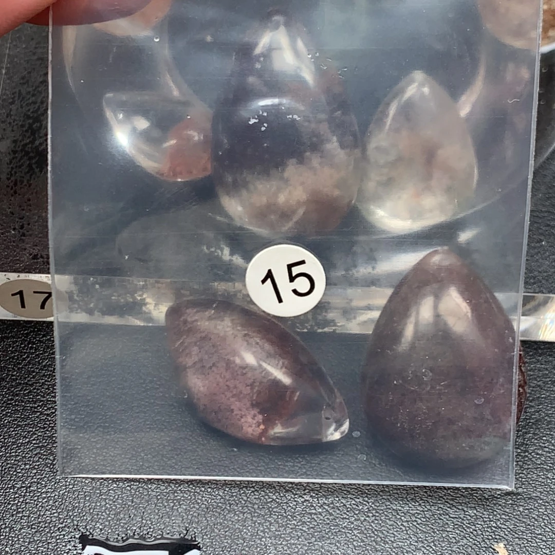 用***1颈饰水晶未镶嵌天然水晶石吊坠