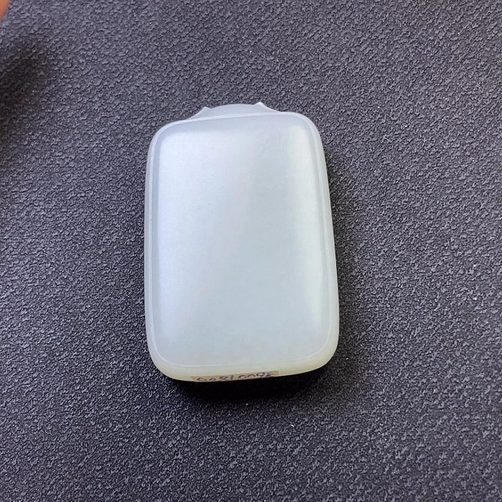 和田玉挂件未镶嵌人*山