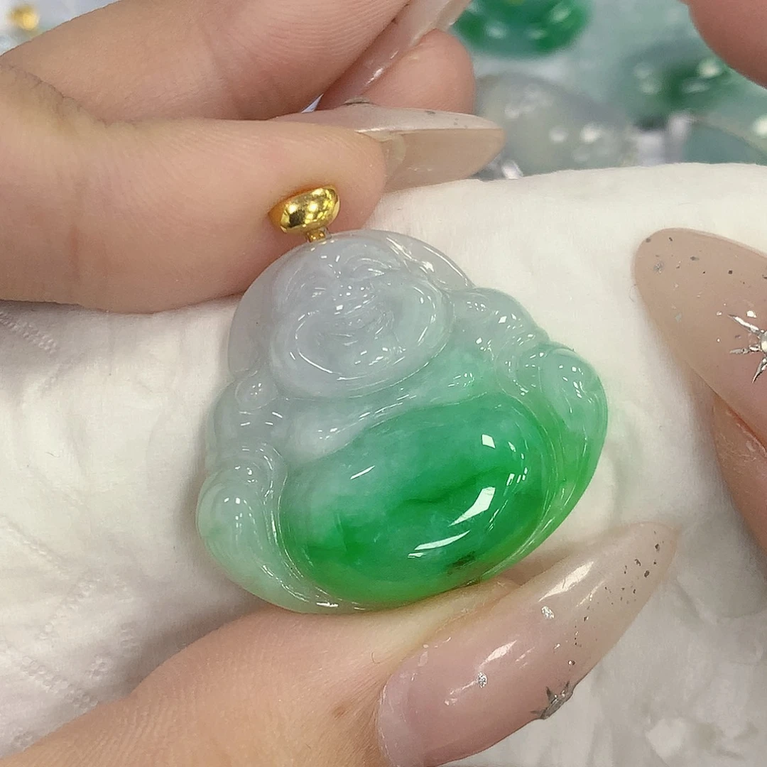 颈饰18K金镶嵌翡翠