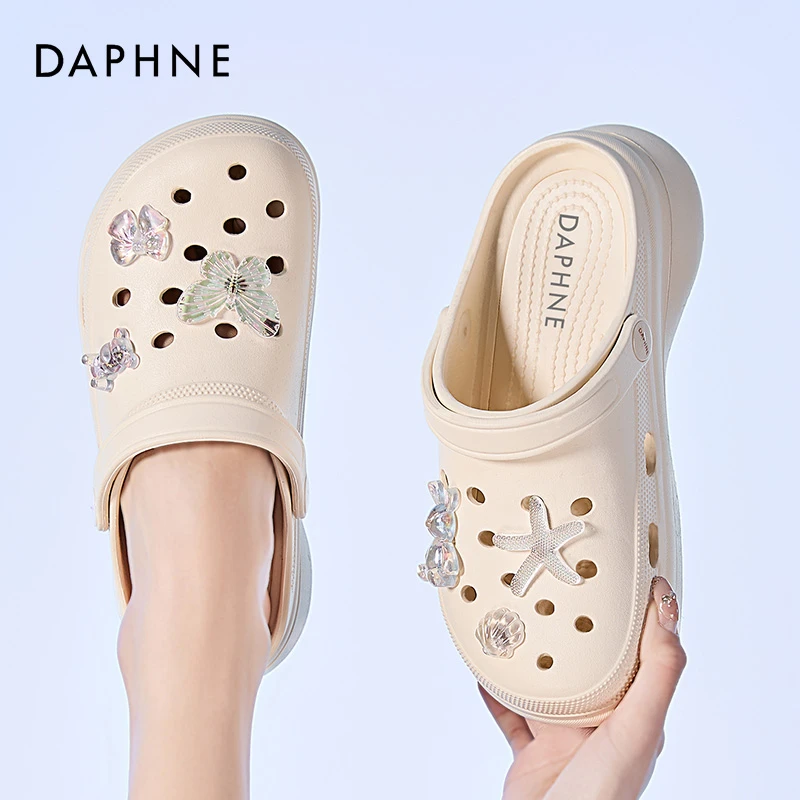 达芙妮爆款厚底洞洞鞋女2025新款夏季EVA网红凉鞋两穿沙滩鞋外穿