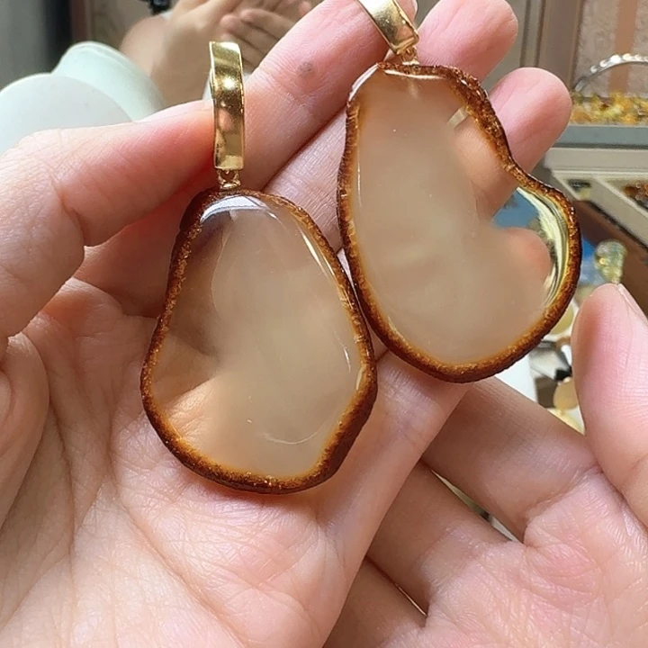 琥珀未镶嵌颈饰耳坠