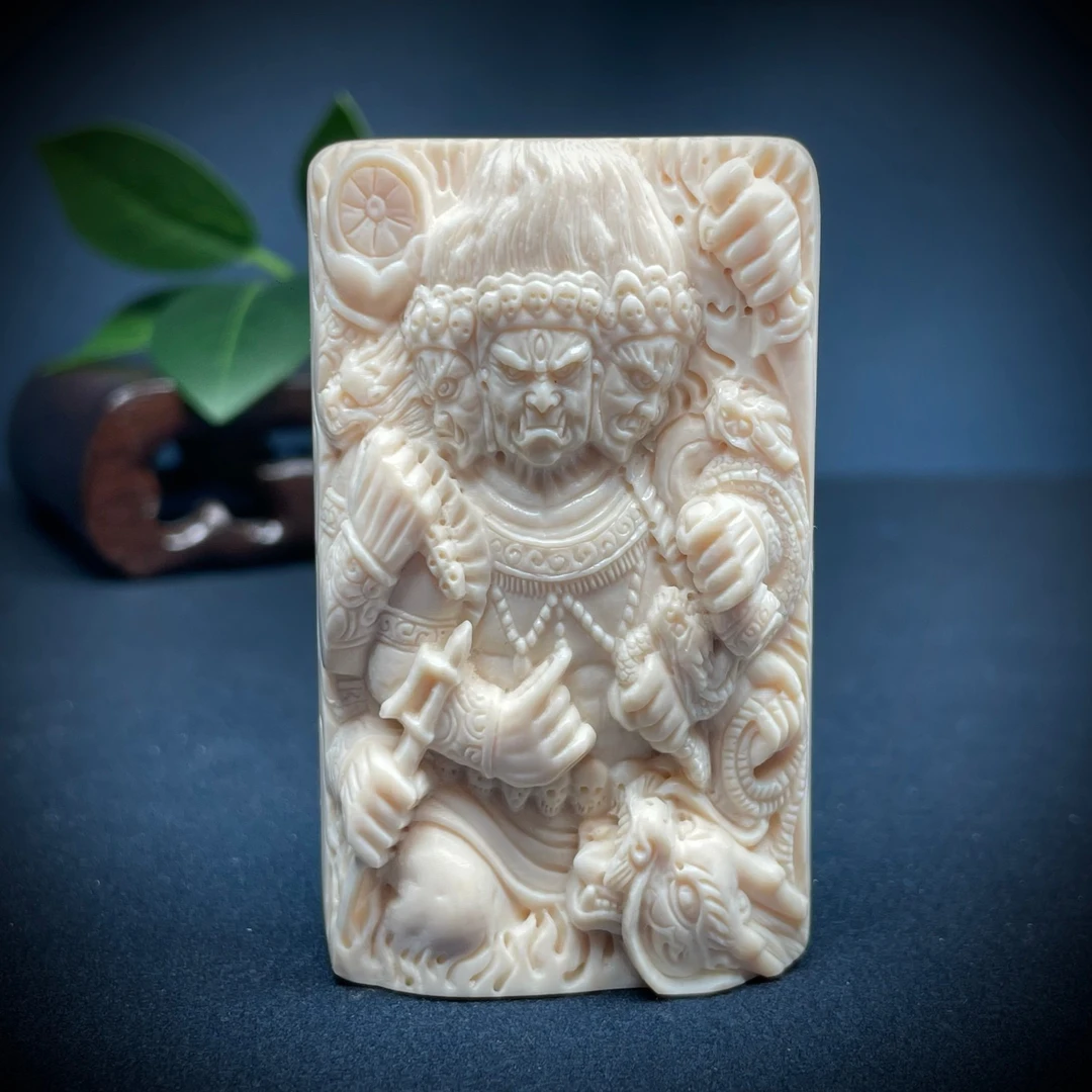 猛犸象牙大黑天吊坠牌子，原皮带皮手工雕刻牌