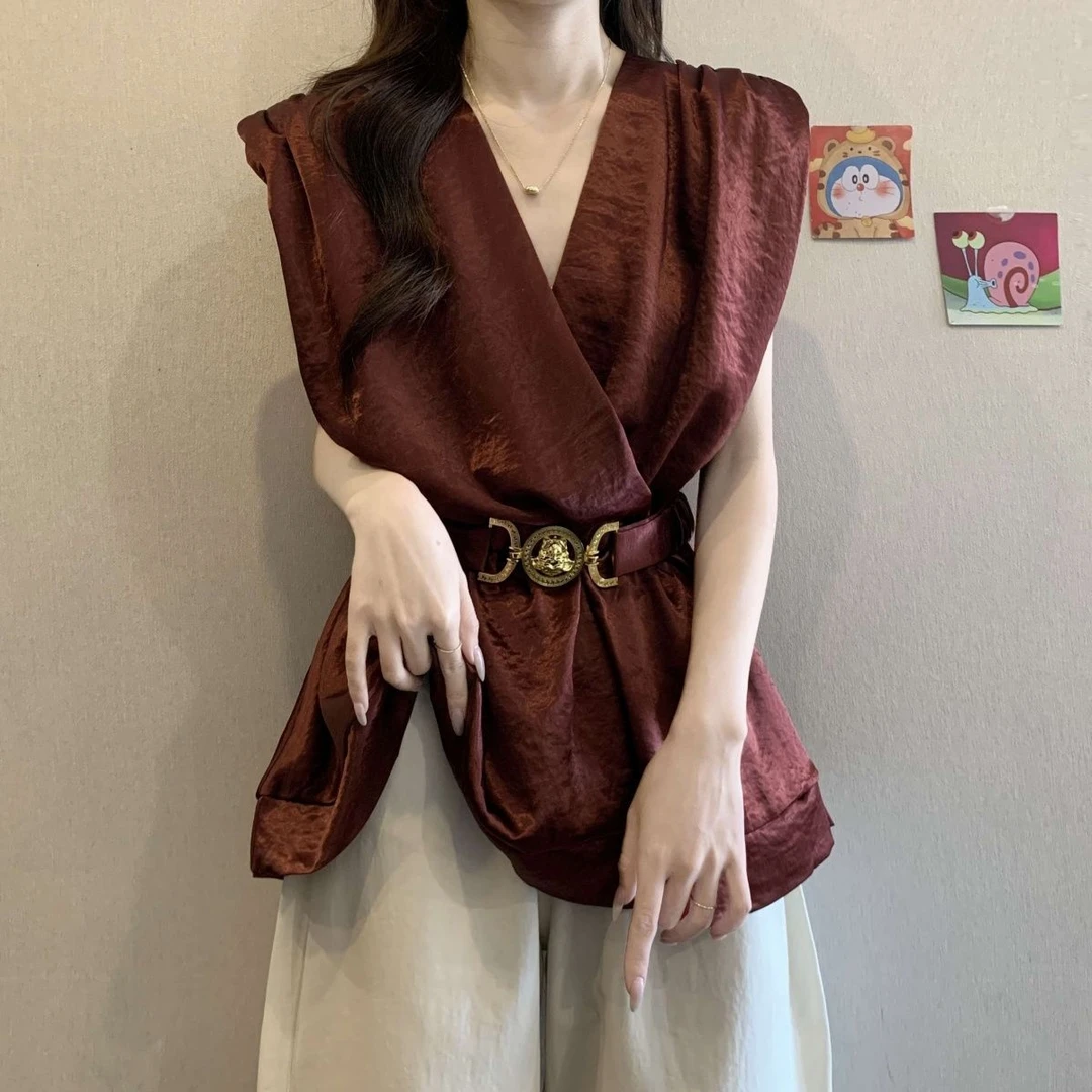 夏季新款高级感无袖缎面V领衬衫女夏装2025大码胖mm中长款收腰遮