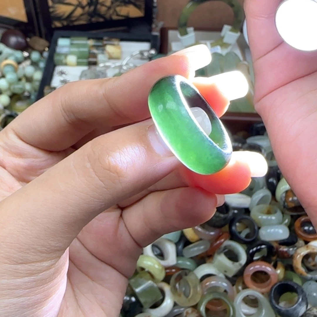 蛇纹石玉未镶嵌戒指内径19.1 港20