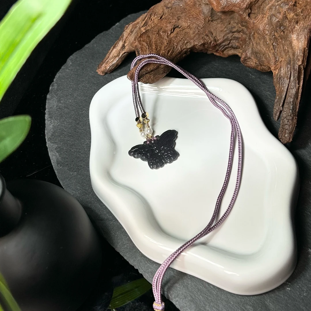 天然和田玉烟紫蝴蝶吊坠 T