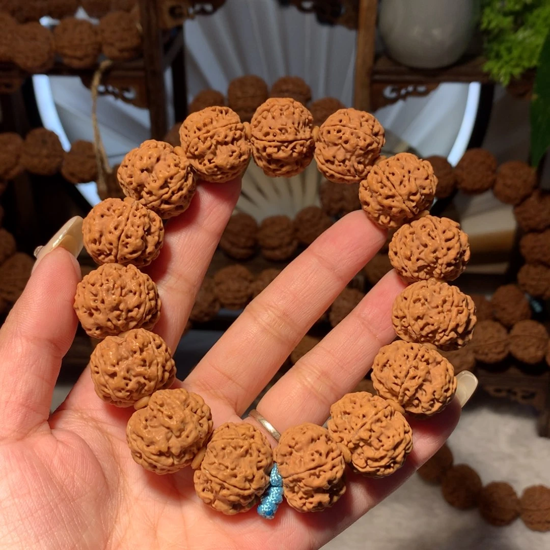 金刚菩提手串叫**啊1。