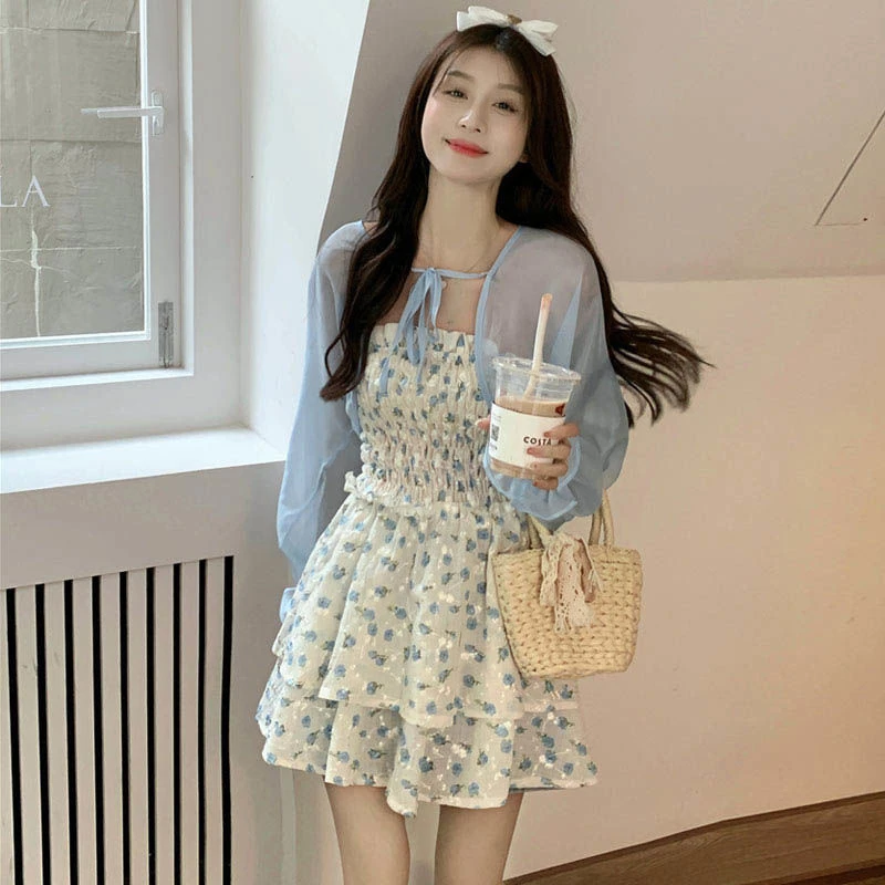 法式气质2023新款超仙女短款小众森女木耳边夏季显瘦两件套套装