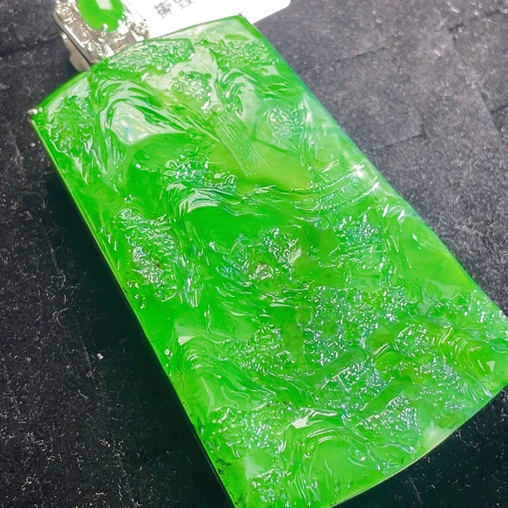 翡翠未镶嵌颈饰67