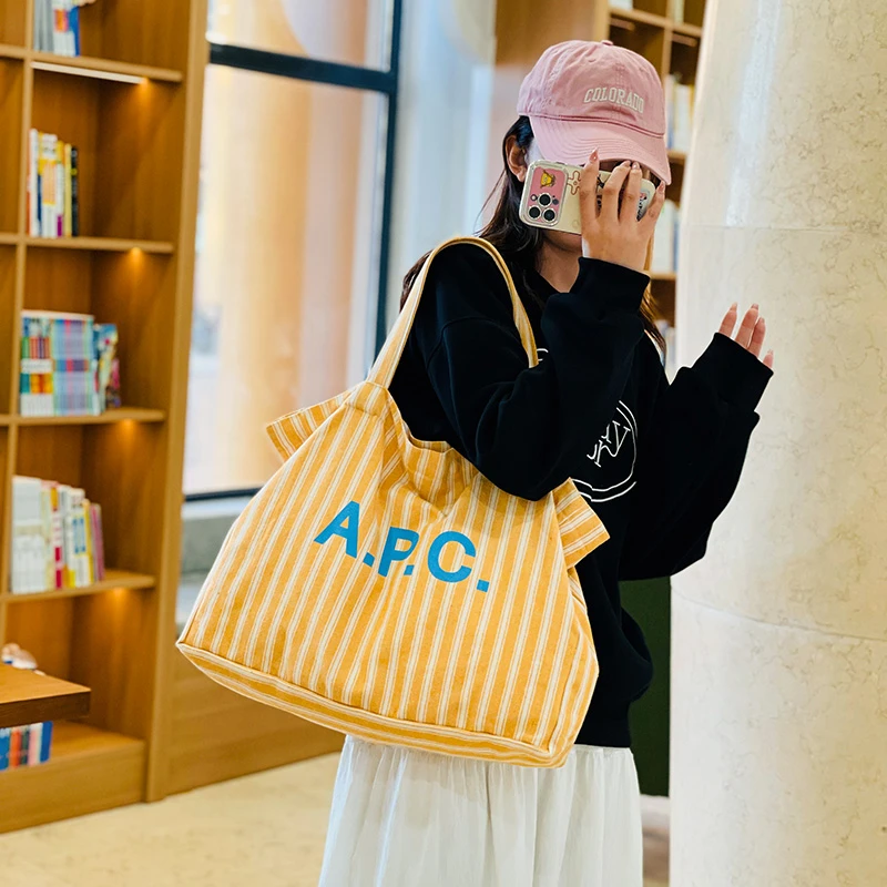 2697今年夏季新款百搭可爱洋气大容量包包小众爆款单肩包