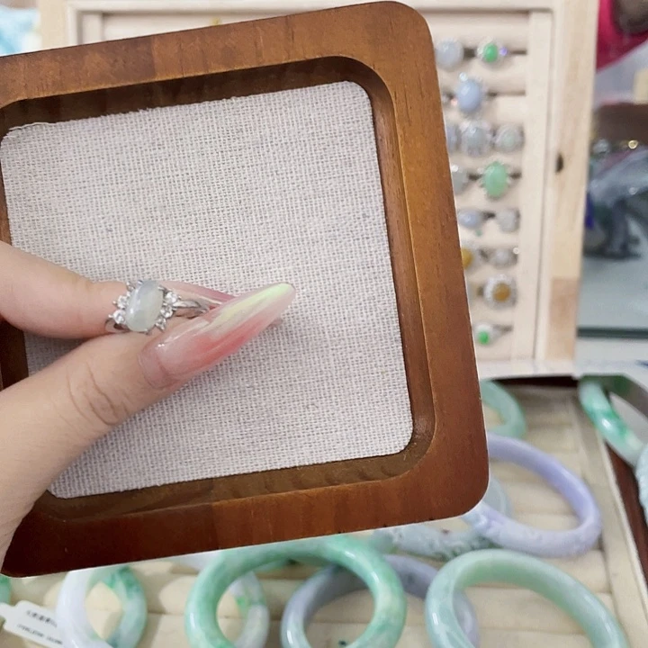 翡翠未镶嵌颈饰天然翡翠Ａ货