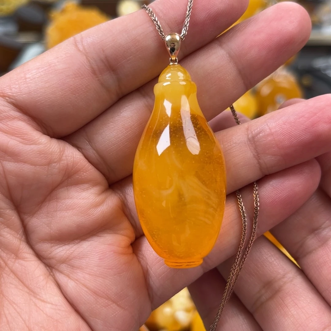 蜜蜡18K金镶嵌珠宝奇石