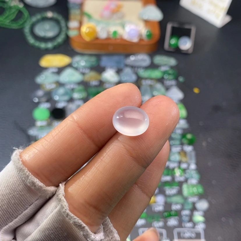 【闪购商品】翡翠挂件未镶嵌蛋