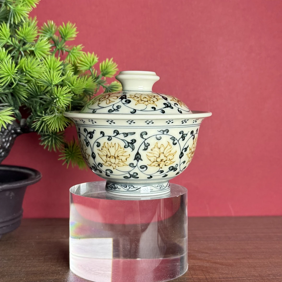 觅纤 花心缠枝莲盖碗-110毫升  MQ193