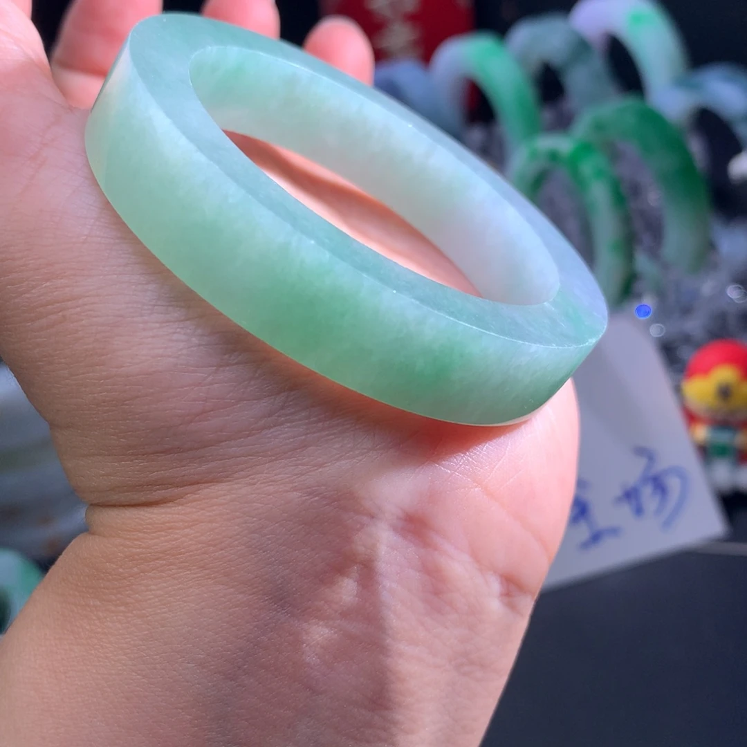 定制翡翠手镯未镶嵌