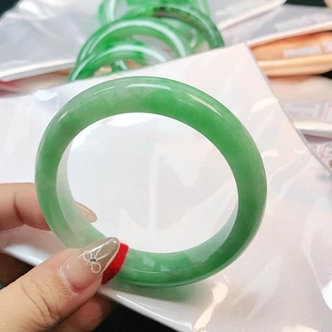 未镶嵌手镯翡翠2427