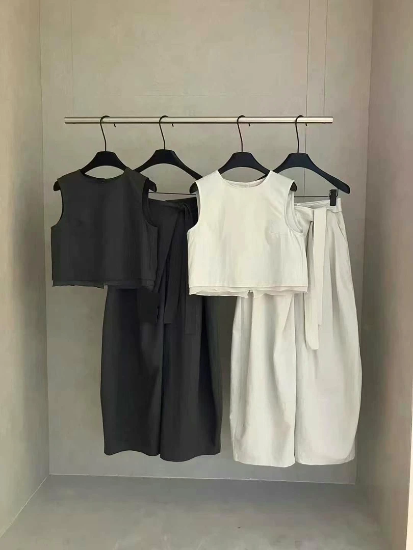 椿·予静【花漾倾城】高品质无袖套装