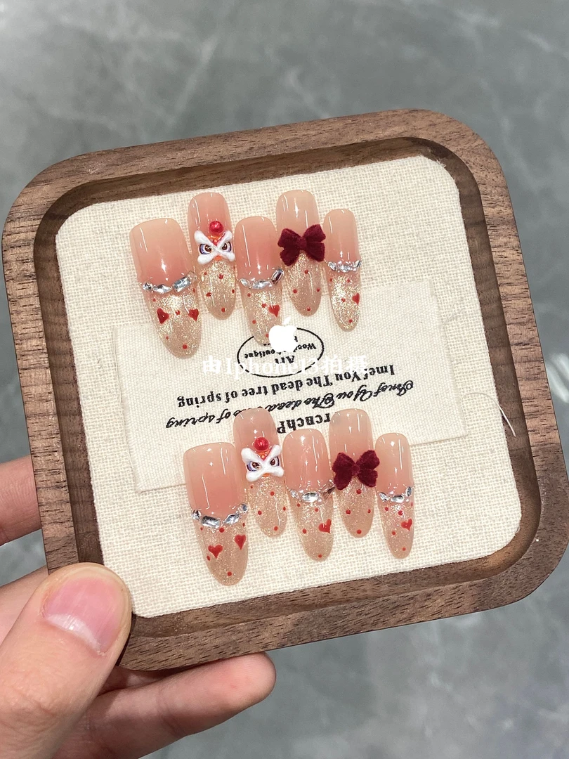 【新年醒狮】一坨快乐的海绵 纯手工穿戴甲 完美主义慎拍