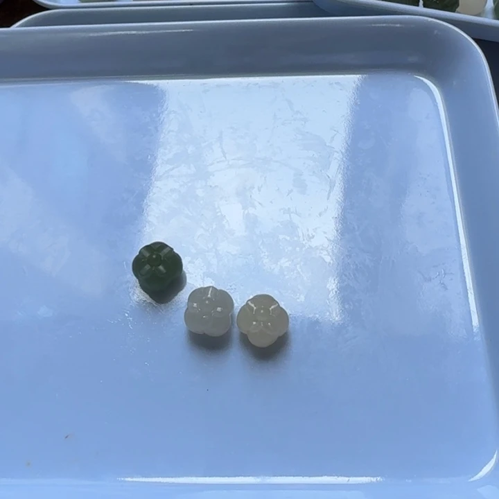 木***开颈饰未镶嵌和田玉