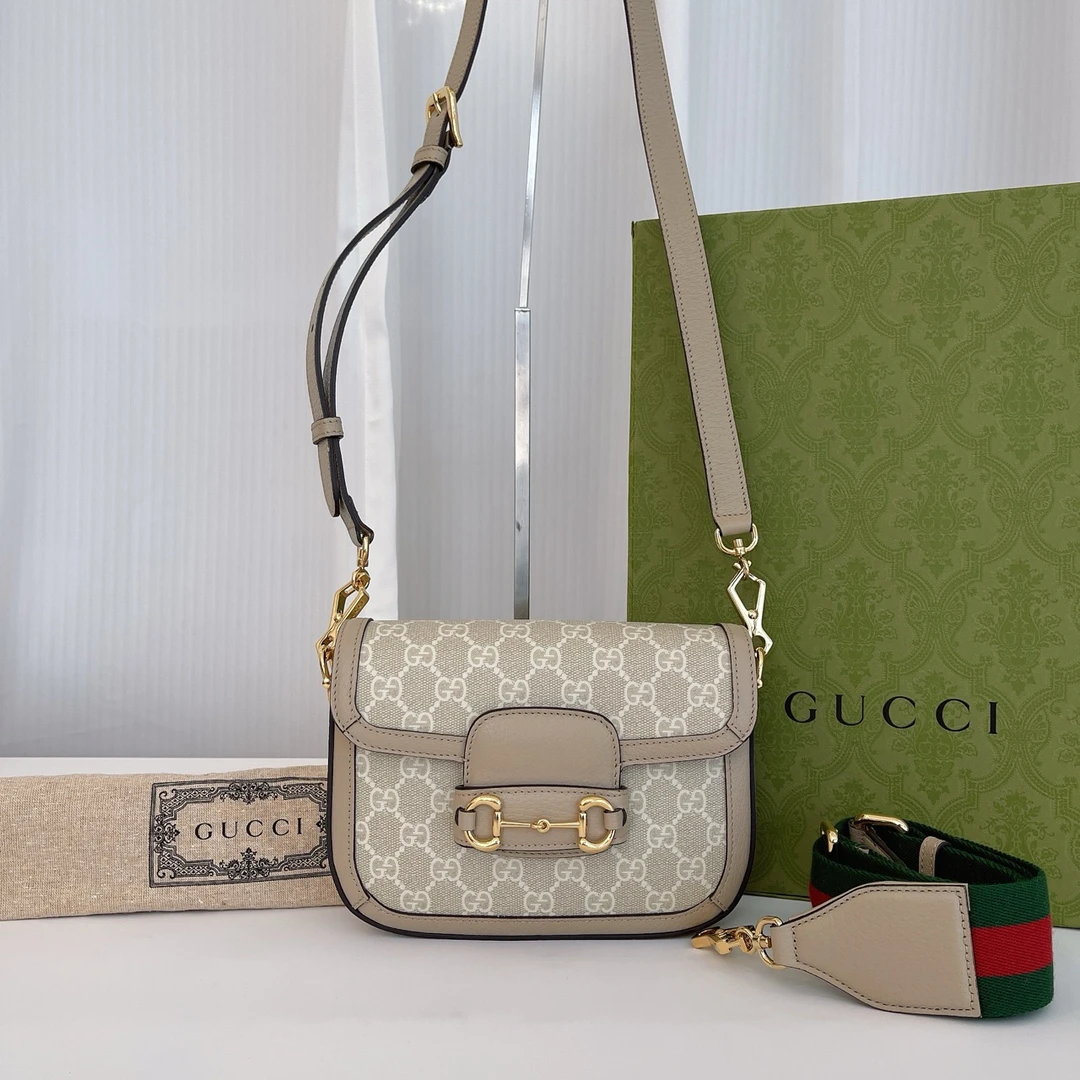 95新 GUCCI/古驰 Gucci/古驰 灰色牛皮1995底20  B314