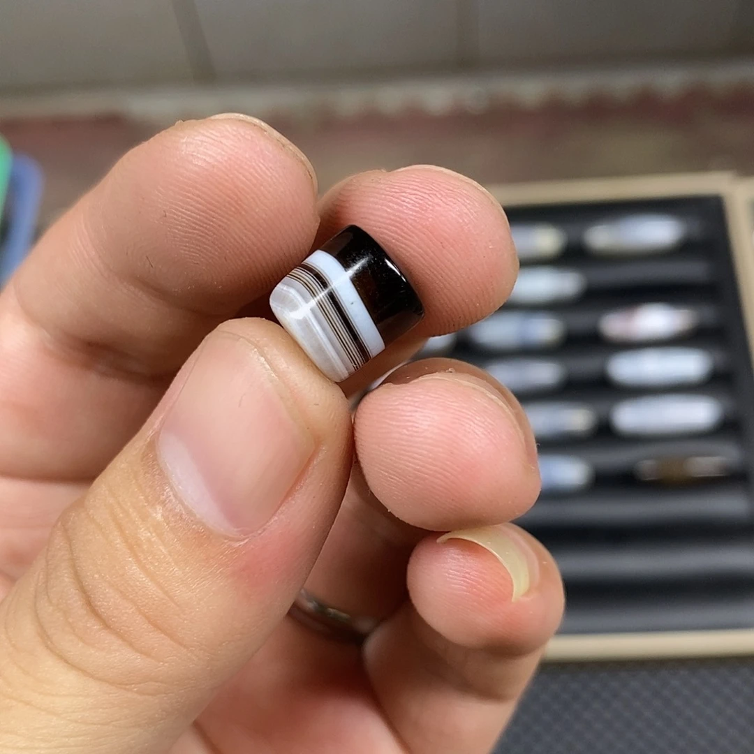 未镶嵌颈饰玛瑙/玉髓