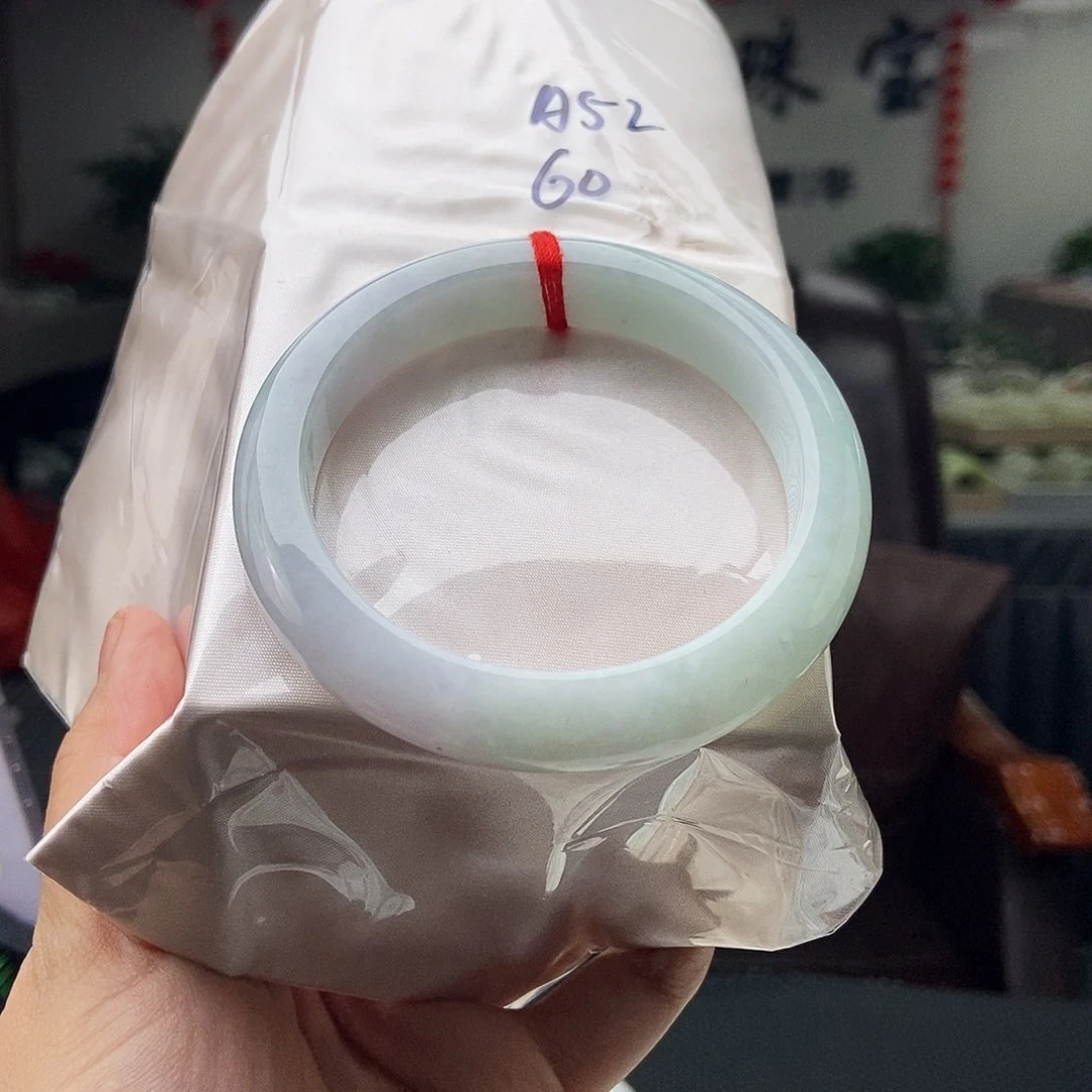 翡翠手镯未镶嵌颜色多样性发拍一发一