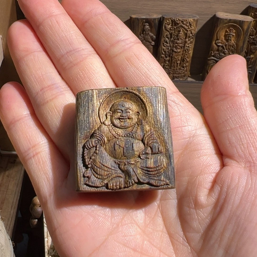 吊坠沉香白棋楠吊坠雕刻8.8克