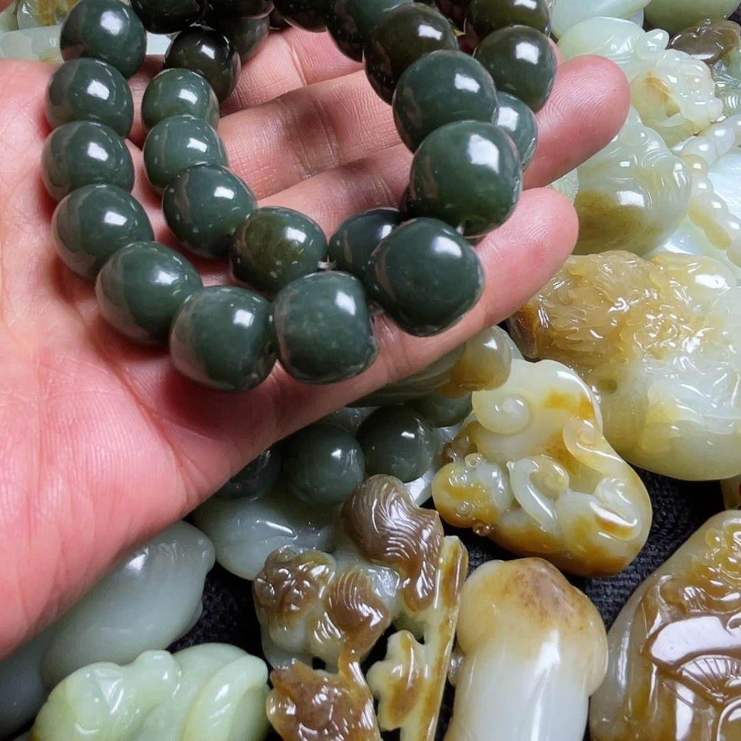 和田玉手链未镶嵌快*?