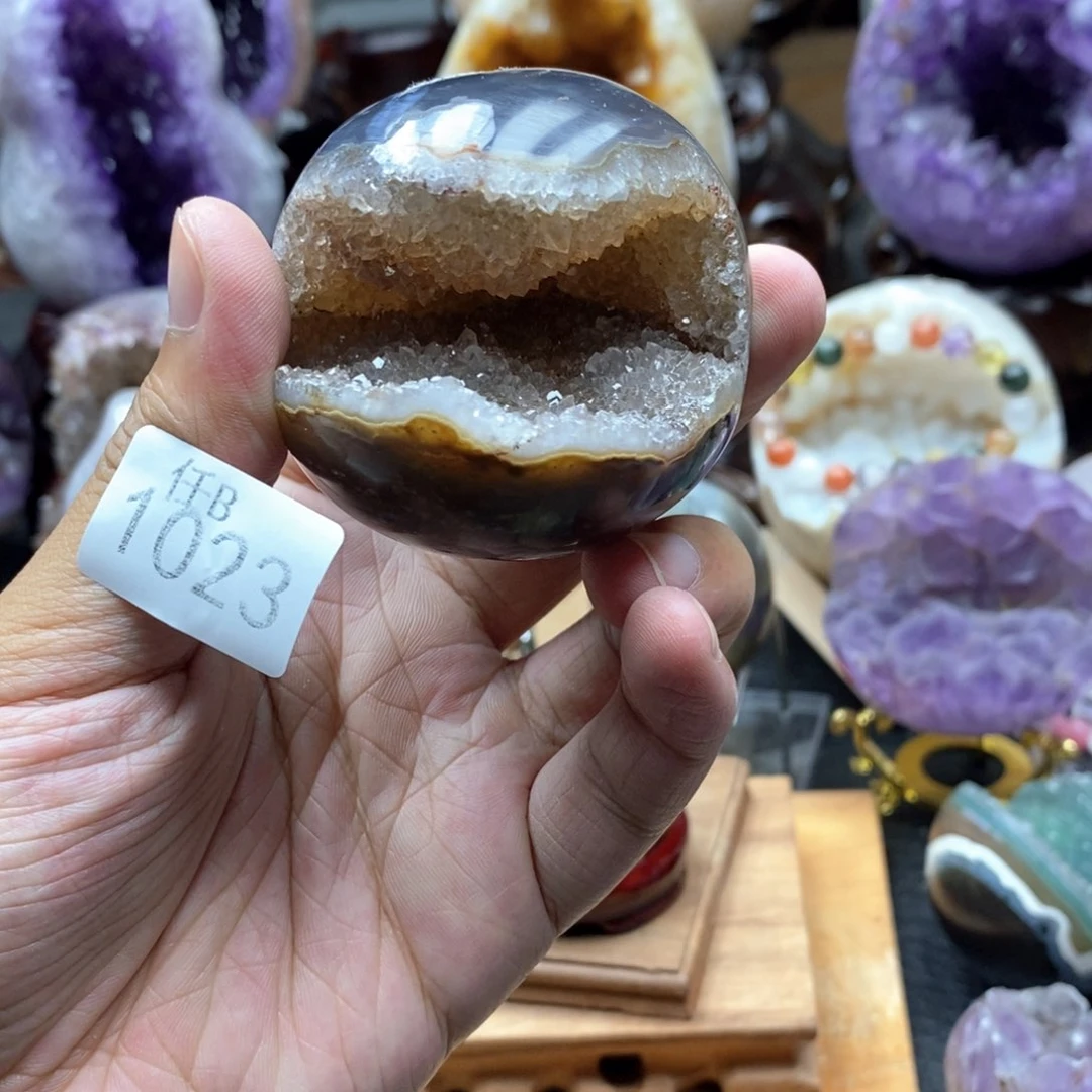 未镶嵌大型摆件（非配饰）水晶