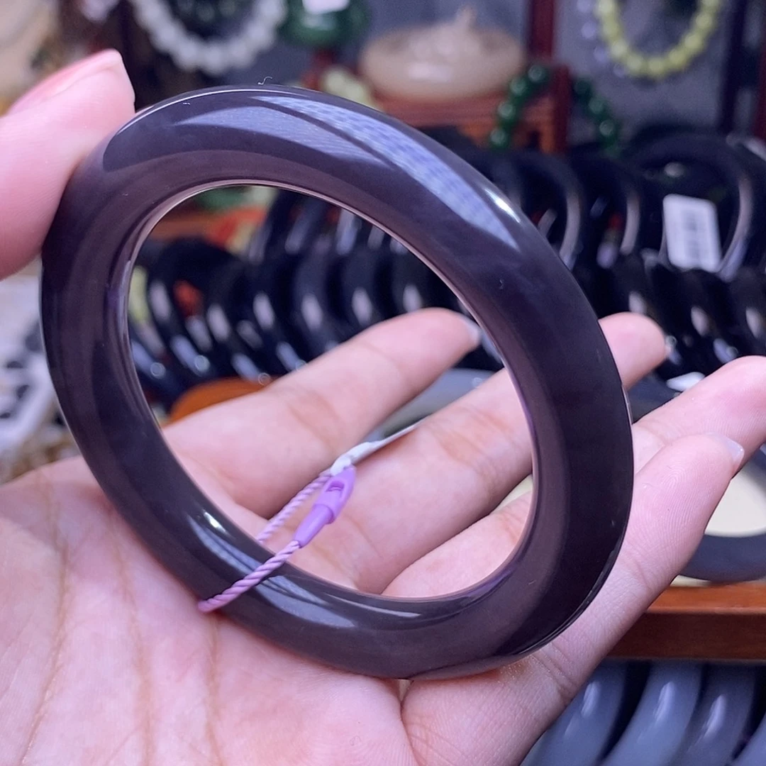 和田玉清货价弄烟紫圆条手镯55未镶嵌