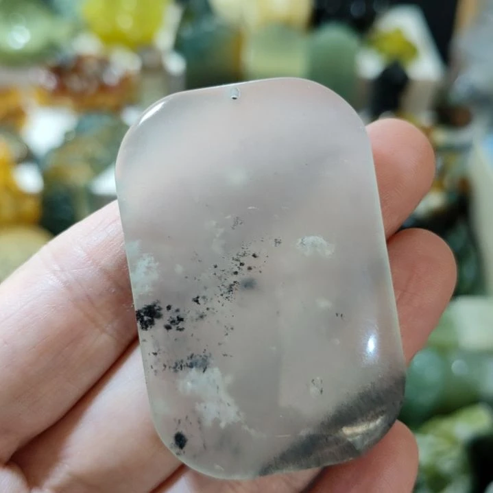 岫玉未镶嵌挂坠款式