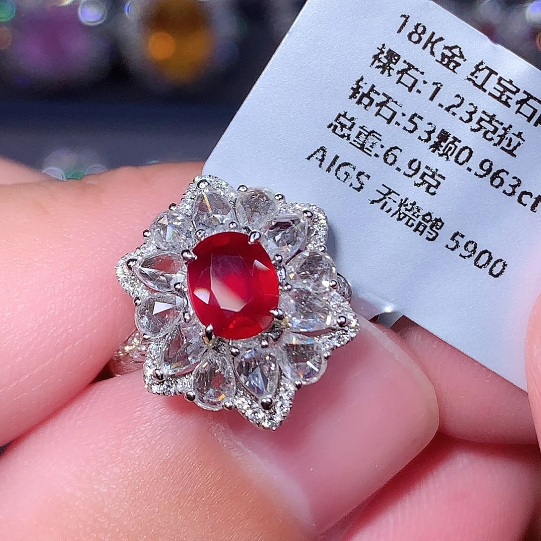 红宝石18K金镶嵌戒指