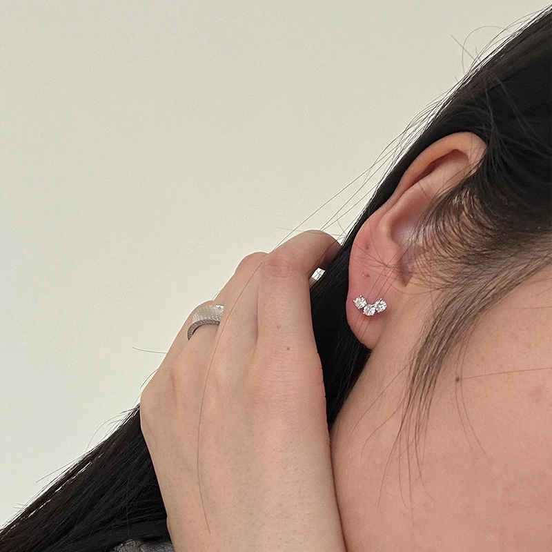925银耳饰 925纯银三排钻锆石耳钉女简约小众设计轻奢精致微笑