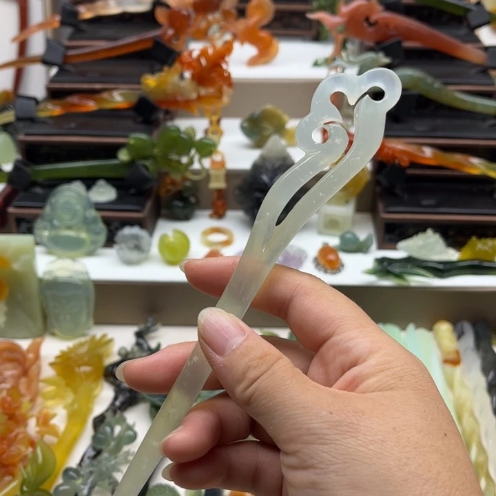蛇纹石玉未镶嵌岫玉发簪