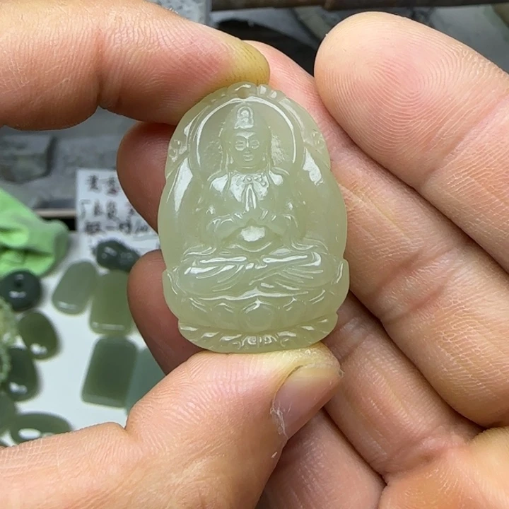 颈饰未镶嵌和田玉