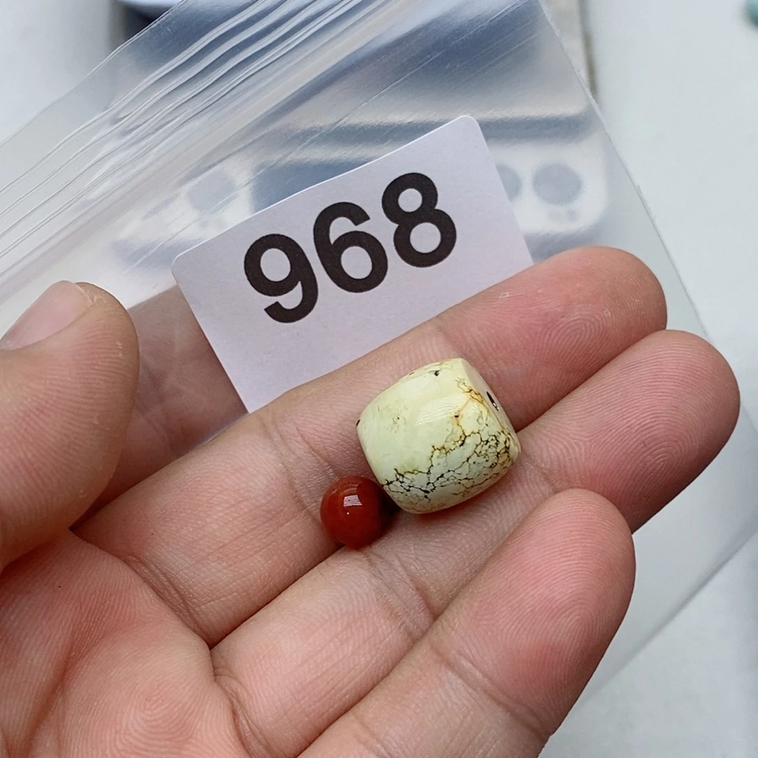 未镶嵌南红玛瑙珠宝奇石