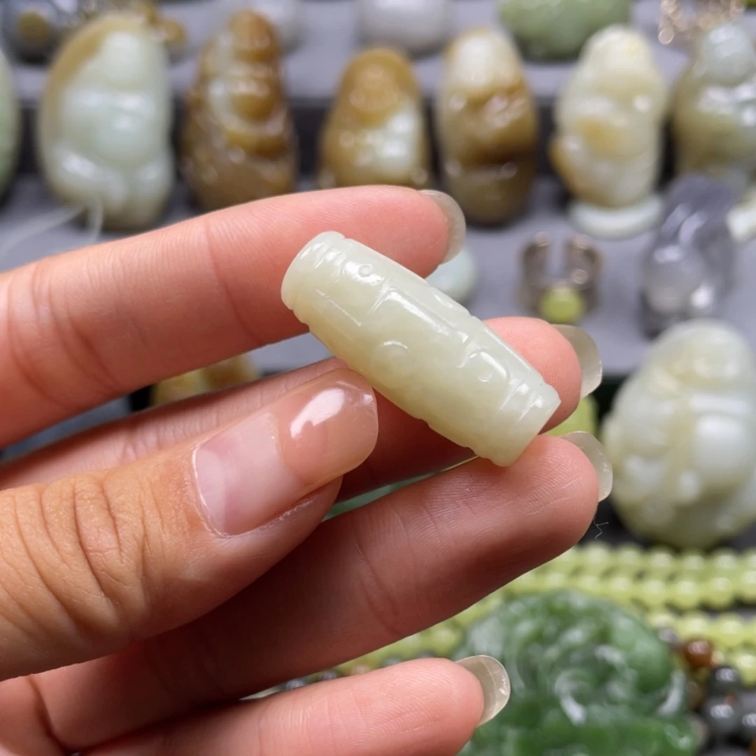 【闪购商品】未镶嵌和田玉挂件继**石定制