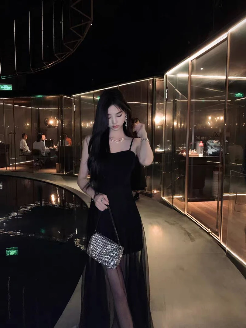 D222法式不规则吊带连衣裙网纱拼接性感女春夏季修身连衣裙赠开衫