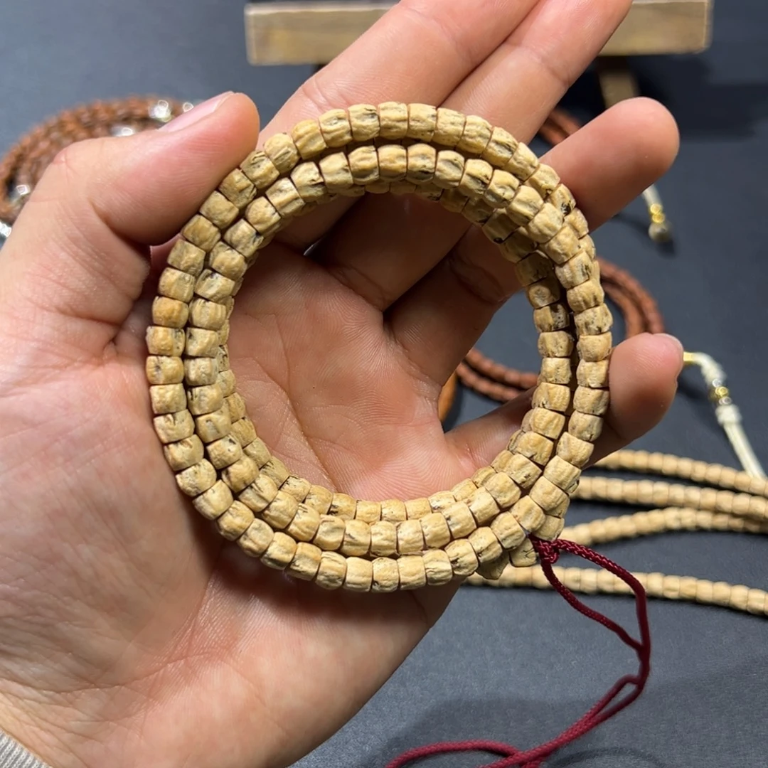 吊坠柏香籽/百香籽B81