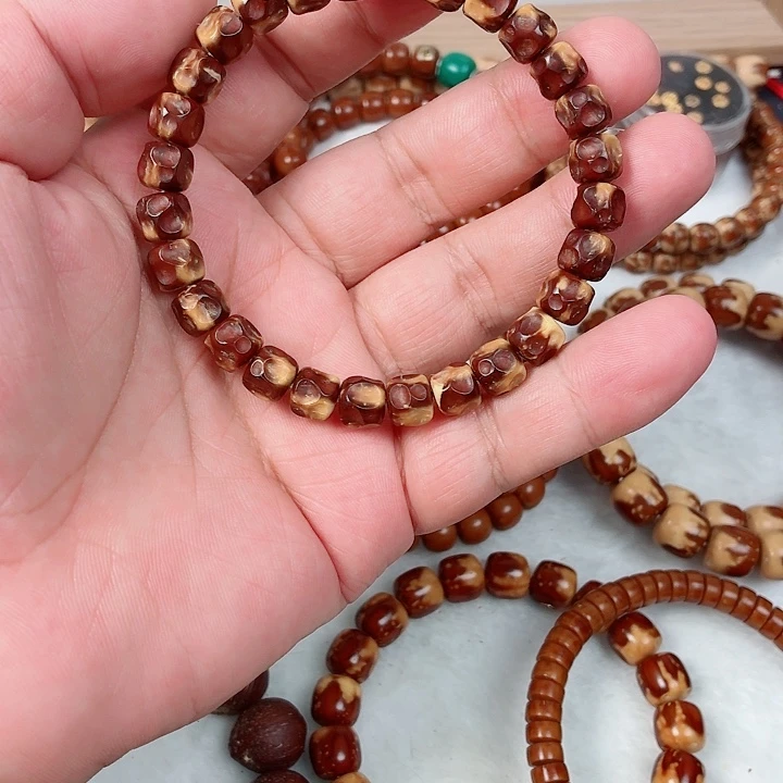 手串紫金鼠纯肉无相，三花