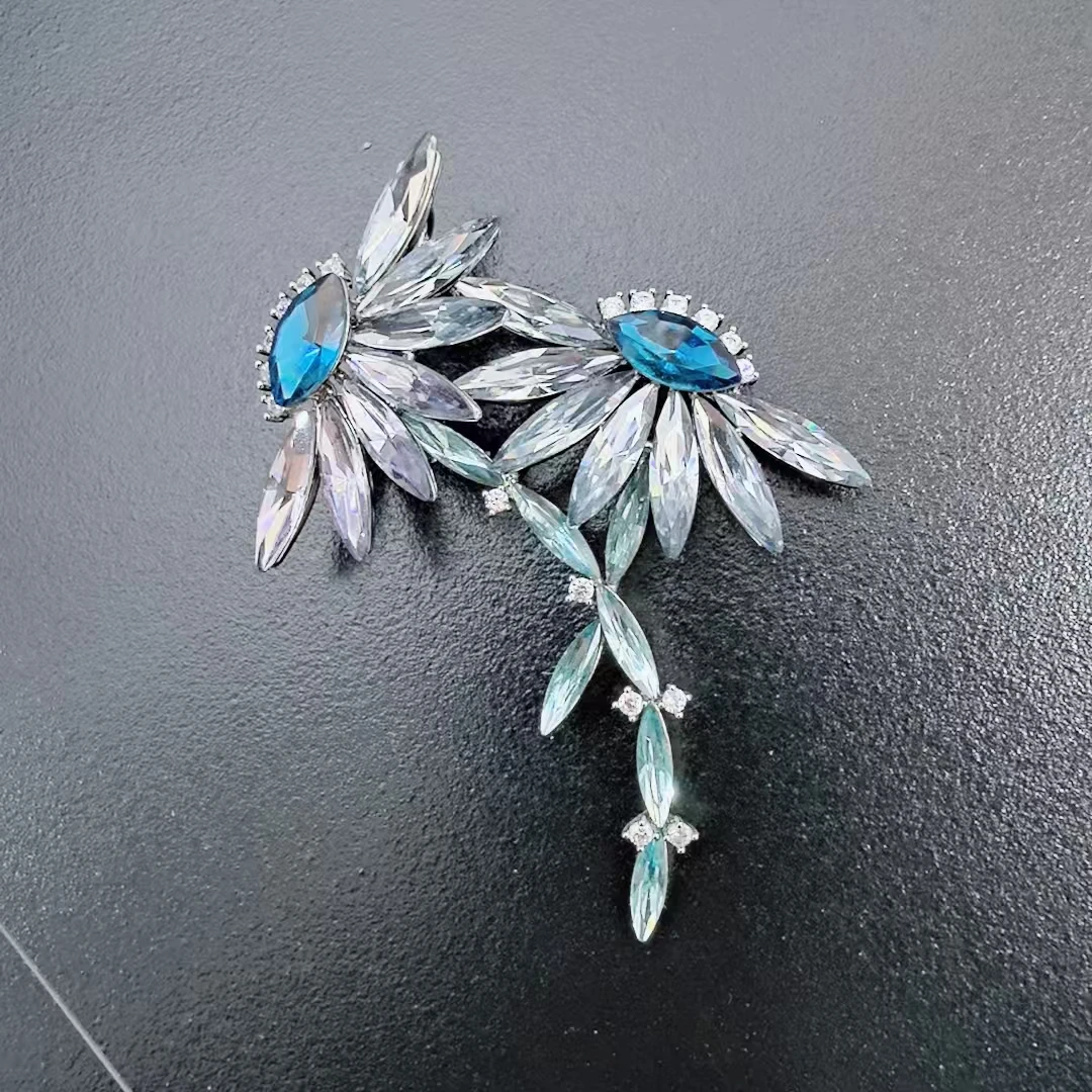 kasiya/卡思雅 铜合金仿水晶胸针 XZ25105-063施家蓝色流苏胸针