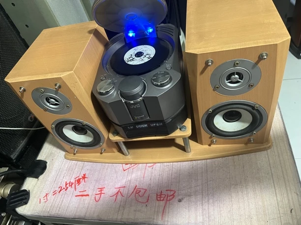 8新 JVC/杰伟世 二手主机+音响 音响不是JVC 高音不响