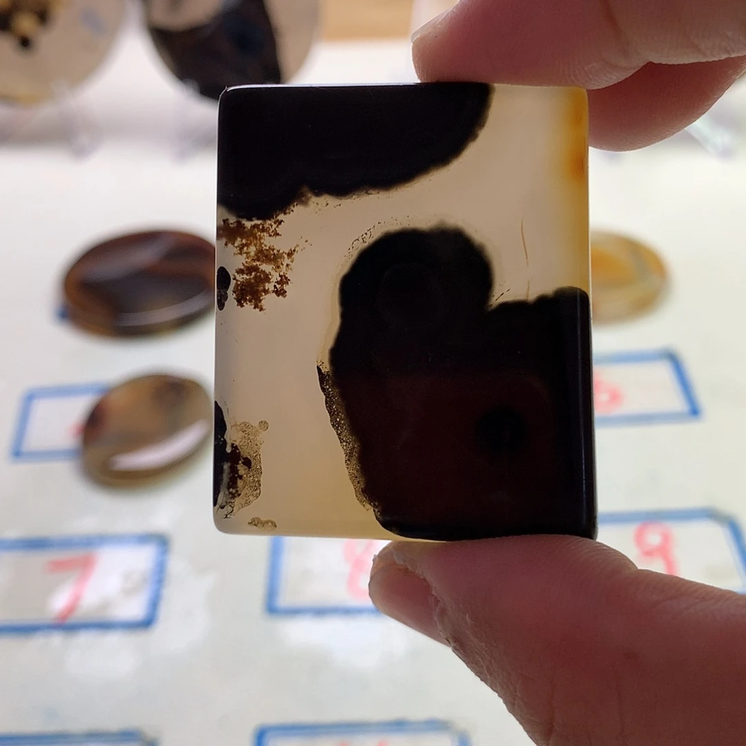 玛瑙/玉髓未镶嵌珠宝半成品