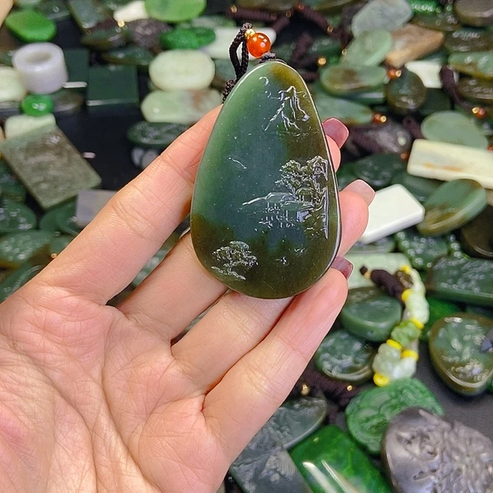 颈饰未镶嵌和田玉大***侯
