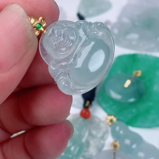 翡翠18K金镶嵌吊坠(不含链)缅甸天然翡翠A货