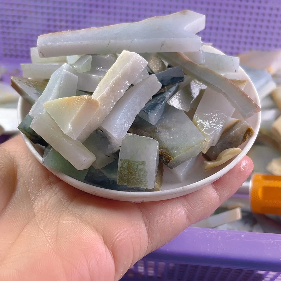颈饰未镶嵌翡翠老*独
