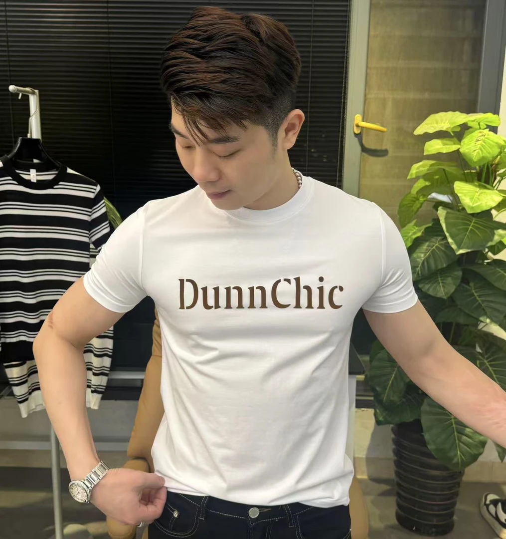 名图服饰2025夏季新款男士简约圆领修身短袖印花百搭半袖休闲T10